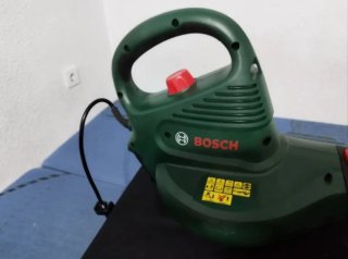 Bosch UniversalGardenTidy 3000 Soplador