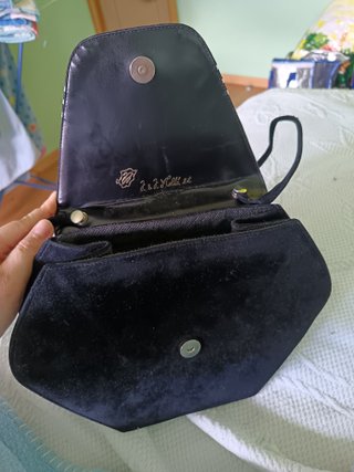 Bolso elegante negro terciopelo