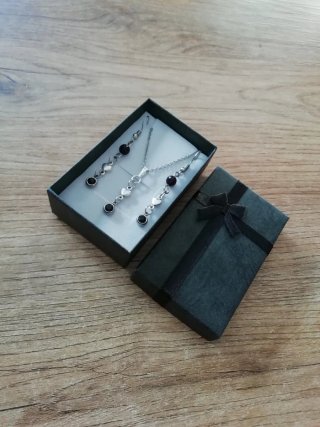 Conjunto Colgante y Pendientes Corazones