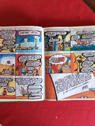 Cómic Historia de Aquí.Por Forges.Tomo 1