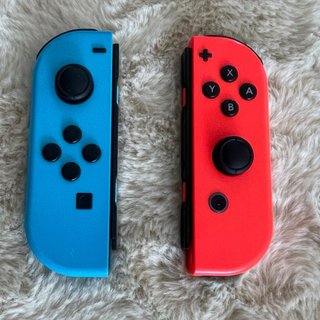 Nintendo Switch V2 y accesorios