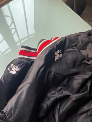 Chaqueta Starter Bulls Negra y Roja