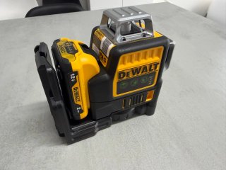 Nivel Láser Dewalt 12V + Batería + Cargador