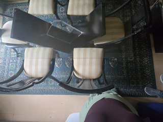Mesa de cristal con sillas