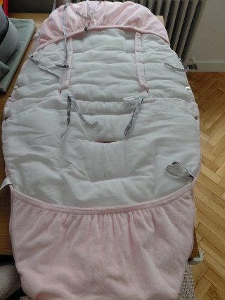Saco para silla de bebé rosa