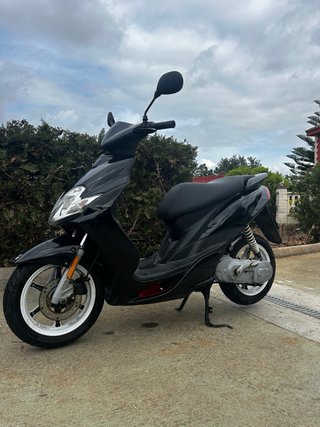 Moto Scooter 49cc Negra