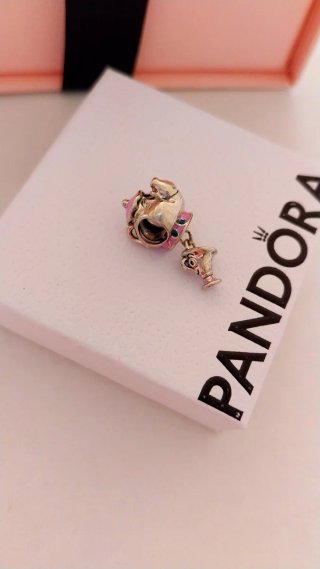 Charm Pandora  Disney. Sra. Potts y Chip