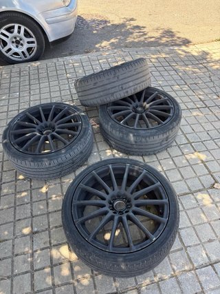 Llantas 18” negras