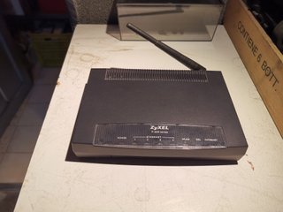 Lotto informatica (routers)