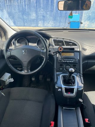 Peugeot 5008 2010