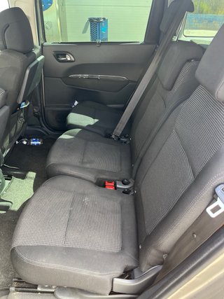 Peugeot 5008 2010