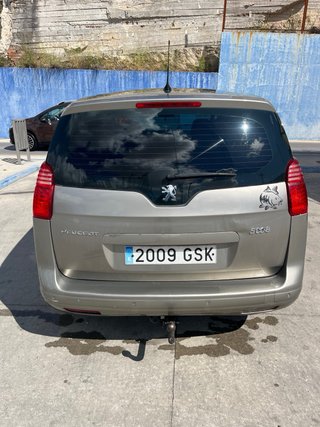 Peugeot 5008 2010
