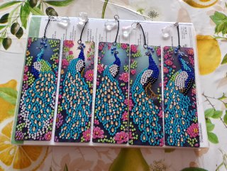 Segnalibro pavone diamond painting 3€ – collezione