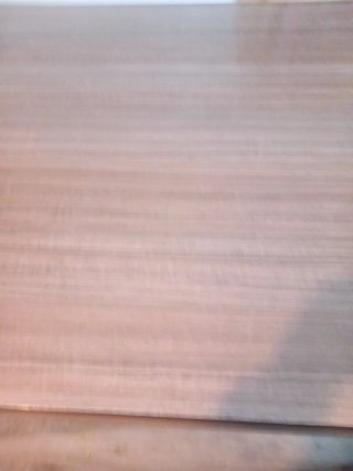 Mesa comedor madera roble oscuro .necesita encolar