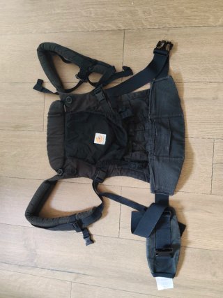 Mochila Ergobaby Adapt Negra