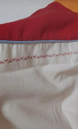 Colcha cuna jirafas bordadas