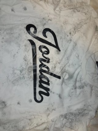 Conjunto Jordan Verano Gris y Blanco. Talla L .