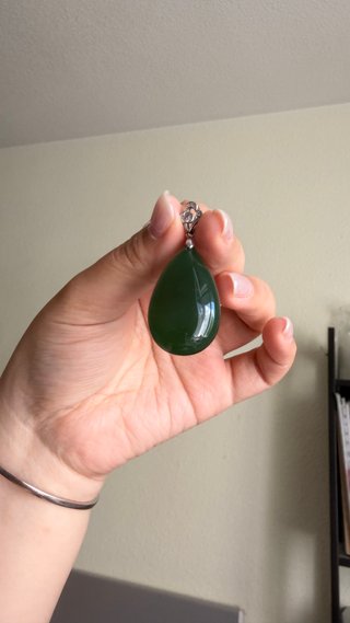 Colgante Jade Verde Natural Lágrima