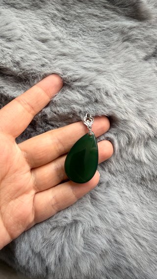 Colgante Jade Verde Natural Lágrima