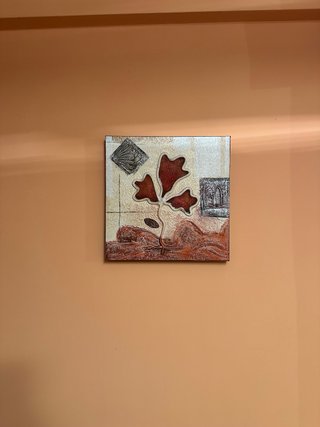 Espejo decorativo y cuadros a juego