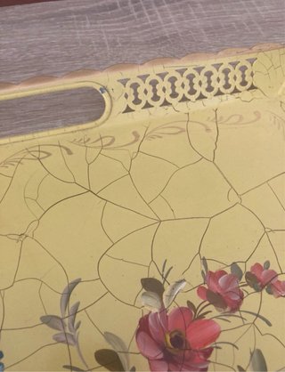 Vassoio antico in ferro decorato floreale