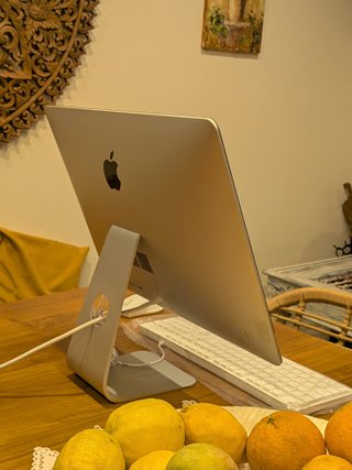 Apple iMac 21,5 Plata