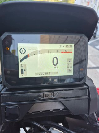 ADV 350 CON 12 MESES MODELO 2025 (3.295 KM)
