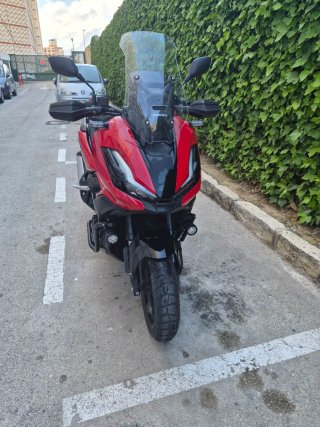 ADV 350 CON 12 MESES MODELO 2025 (3.295 KM)