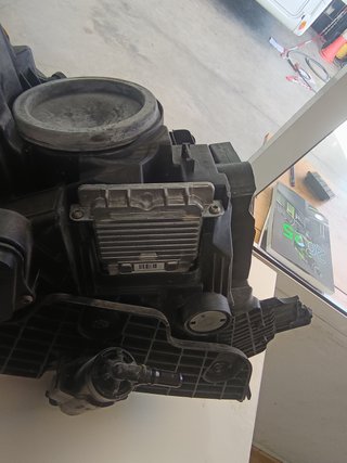 FARO XENON IZQUIERDO FORD KUGA