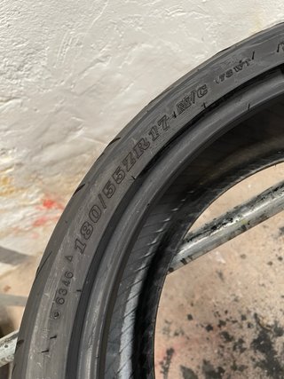 1x 180/55 ZR17 73W Dunlop RoadSport2