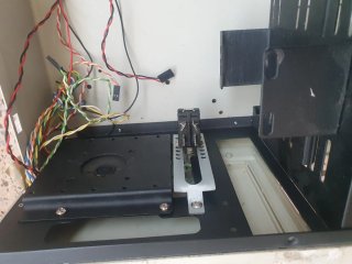 Caja AT antigua. Sobremesa. Sin tapa