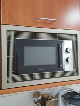 Muebles de cocina + campana + 2 electrodomésticos