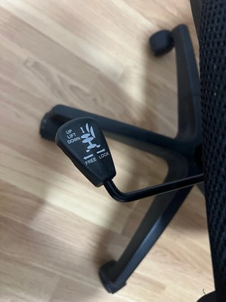 Silla de oficina ergonómica giratoria con ruedas