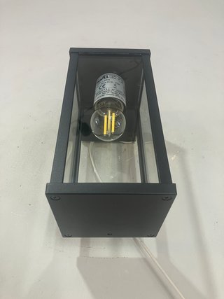 Lampada parete quadrata alluminio/vetro IP54