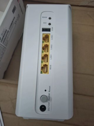 Router 5G CPE Xunison Exigo Hub D50