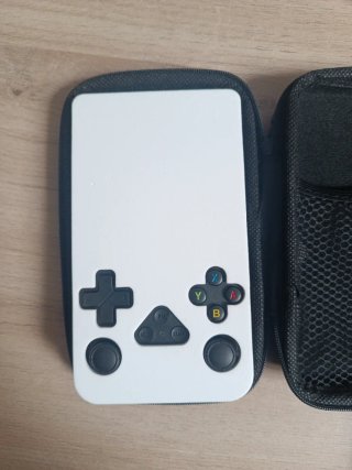 Consola Portátil K40 Max Triomind