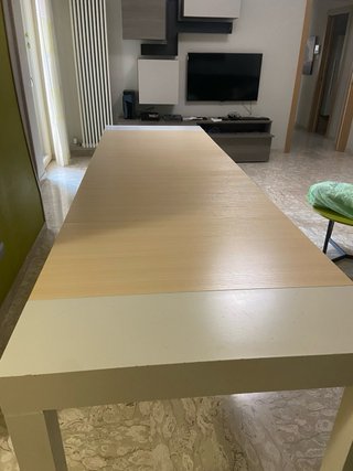 Tavolo allungabile con 5 tavole in tutto arr.3m