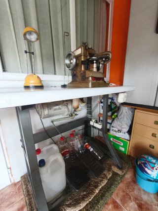 Máquina de coser para pieles (peletería)