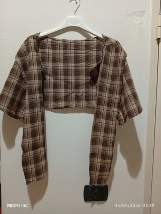 Coprispalla a quadri beige e marrone