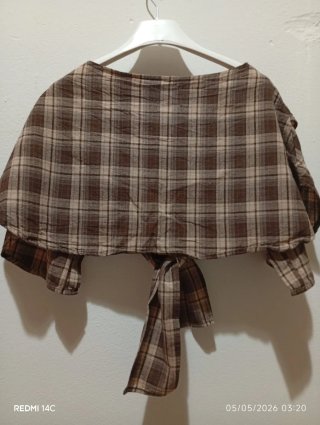 Coprispalla a quadri beige e marrone