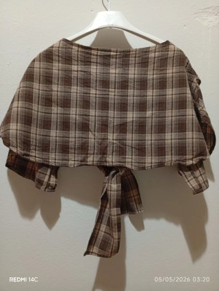 Coprispalla a quadri beige e marrone
