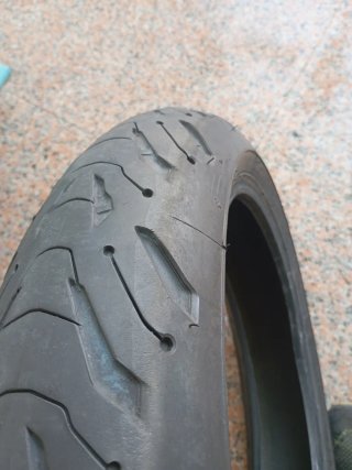 Juego neumáticos moto