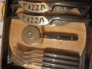 Set Pizza Tagliapizza & Forchette