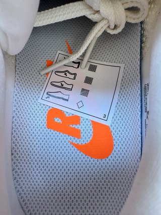 Nike Vomero Premium “Sail Coconut Milk”