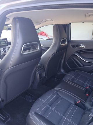 Mercedes-Benz GLA 2015