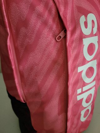 Mochila Adidas Rosa con Estampado Animal Print