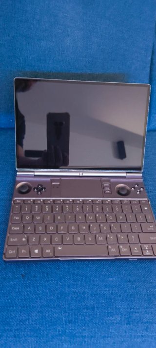 GPD Win Max 2 6800u 16GB RAM 1TB SSD