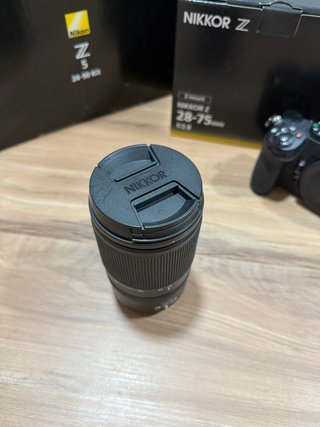 Nikon Z5 + Objetivo Nikkor Z 28-75mm f/2.8