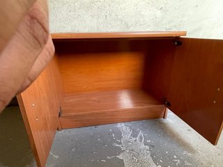 Mueble recibidor/salón con espejo