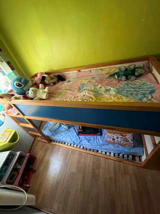 Litera con carpa y somieres y colchones